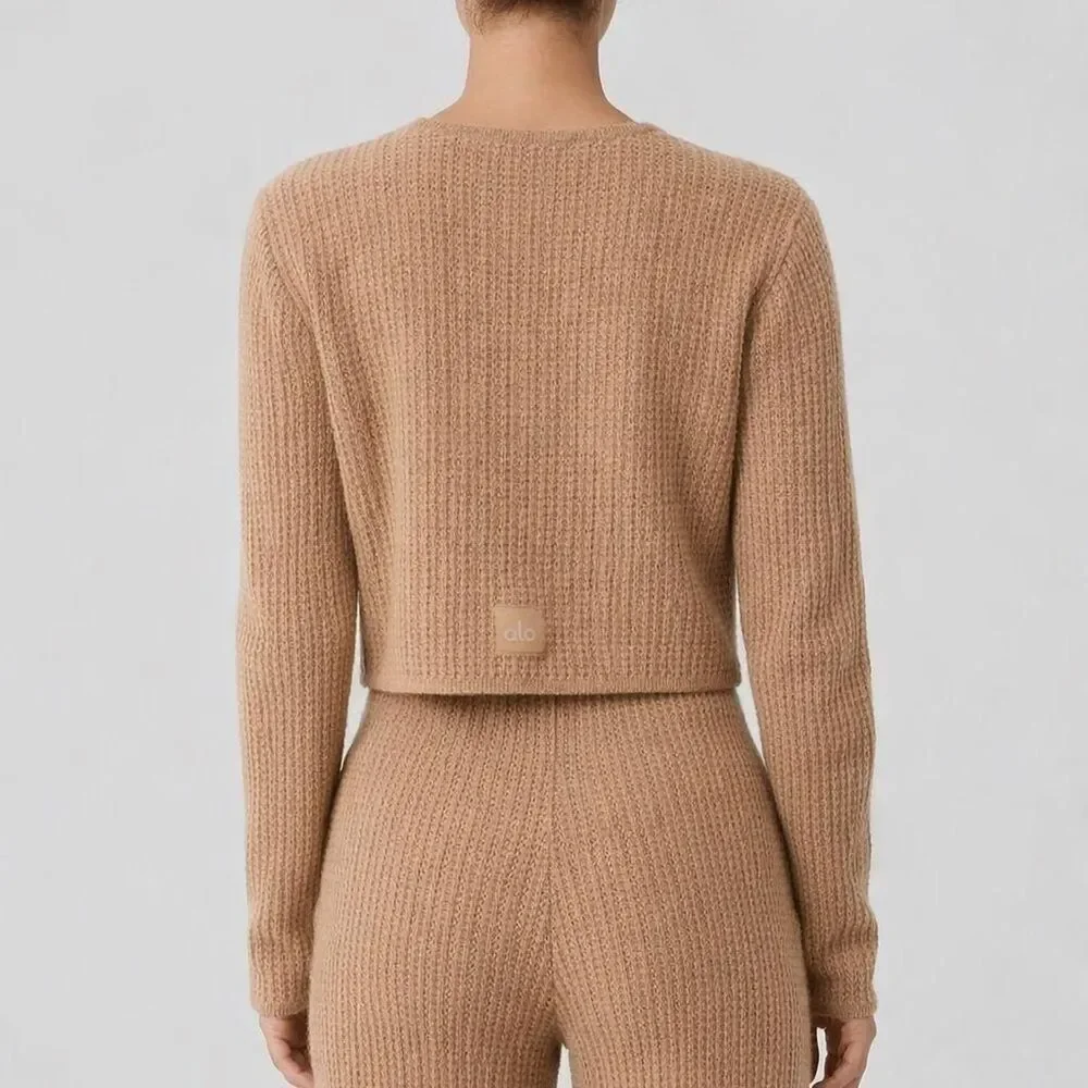 Alo‎ Yoga Cashmere Waffle Cropped Top Women's Small Beige Soft Luxe Cozy Minimal